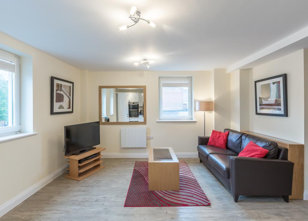 House Of Fisher - Central Point Basingstoke Habitación foto