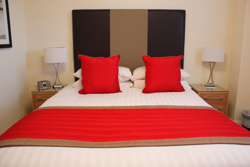 House Of Fisher - Central Point Basingstoke Habitación foto